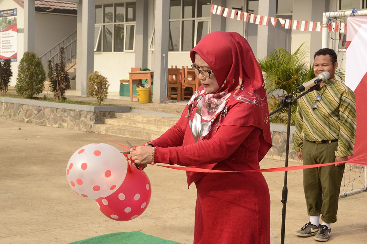 MEMPERINGATI HUT RI KE 74