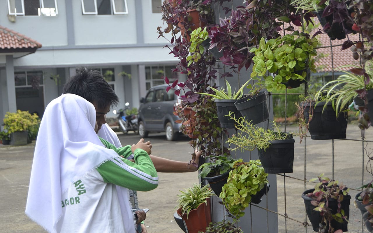 ESTRAKURIKULER ADIWIYATA